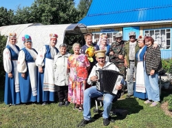 Время общения, наград и песен