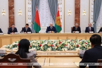 Лукашенко поддержал инициативу вузов Беларуси и КНР о создании Центра фундаментальных исследований