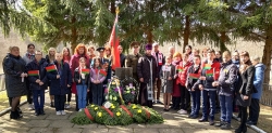 Митинг-реквием у мемориального знака в д. Марьяново