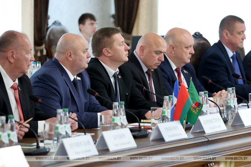 Выездное расширенное заседание Президиума Совета Республики проходит в Полоцке