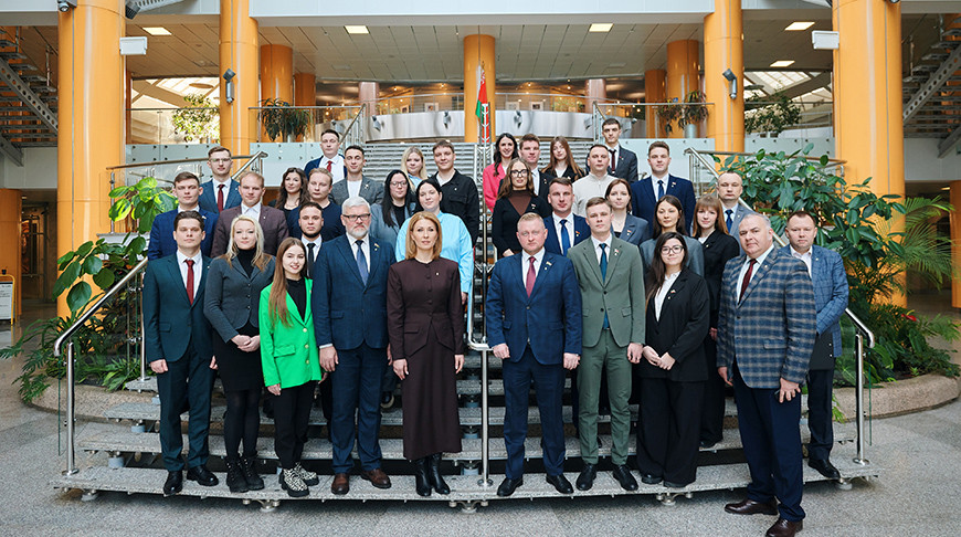 Первый образовательный проект для молодых партийцев "Белой Руси" стартовал в Минске