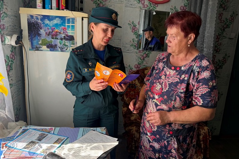 Как спасатели учат земляков избегать беды