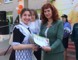 Прозвенел последний звонок для учащихся девятых и одиннадцатых классов
