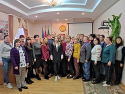 Помощь людям золотого возраста