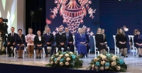 Лукашенко призвал беречь чистоту родного языка и не впускать в свой дом чужеродные традиции