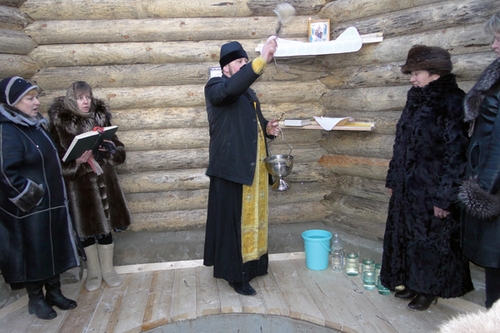 Работники МЧС будут дежурить в местах окунания на священный праздник Крещение