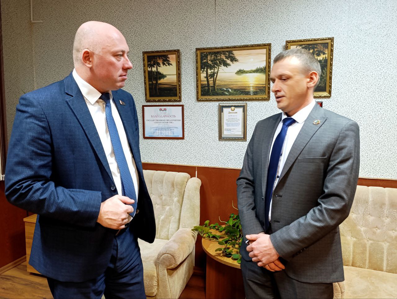 Председатель райисполкома, делегат VII Всебелорусского народного собрания Иван Федоров встретился с трудовым коллективом Лиозненского ПМС